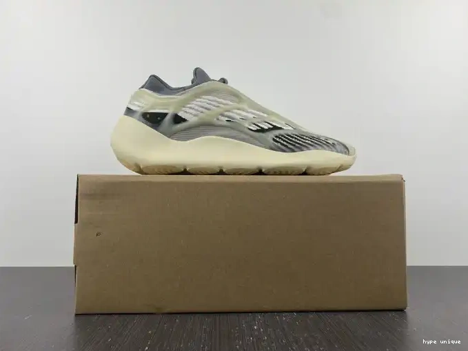 hype ID1674 Yeezy V3 Fade Adidas Salt 700 0521